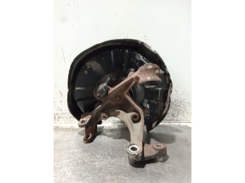 Recambio de mangueta trasera izquierda para audi a4 b6 avant (8e5) 2.0 referencia OEM IAM 8E0615611J  