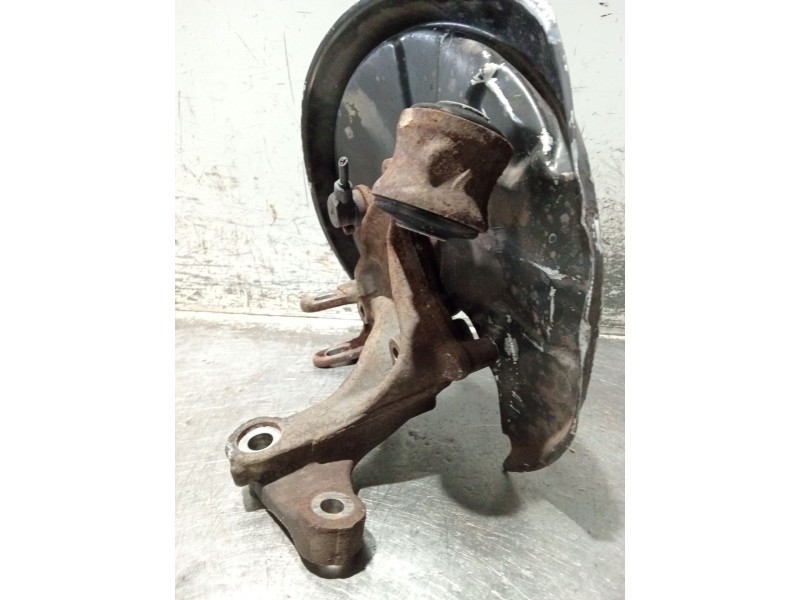 Recambio de mangueta trasera izquierda para audi a4 b6 avant (8e5) 2.0 referencia OEM IAM 8E0615611J  