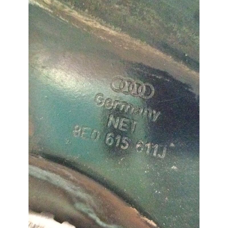 Recambio de mangueta trasera izquierda para audi a4 b6 avant (8e5) 2.0 referencia OEM IAM 8E0615611J  