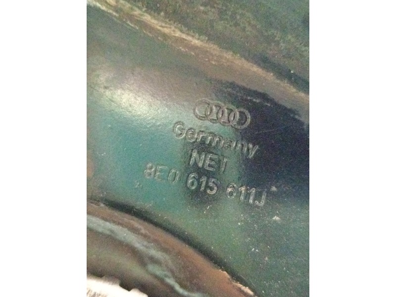 Recambio de mangueta trasera izquierda para audi a4 b6 avant (8e5) 2.0 referencia OEM IAM 8E0615611J  