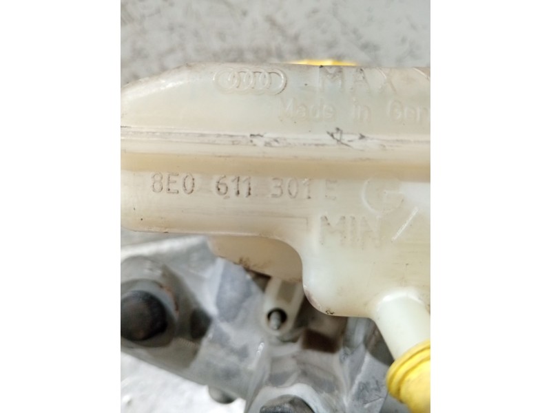 Recambio de bomba freno para audi a4 b6 avant (8e5) 2.0 referencia OEM IAM 8E0611301E 320670094 