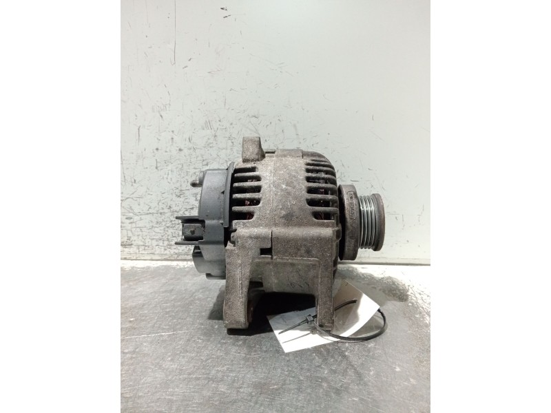 Recambio de alternador para renault megane ii station wagon (km0/1_) 1.6 referencia OEM IAM 8200100907 2542664D 