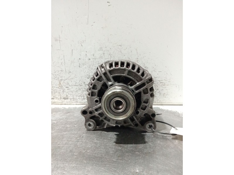 Recambio de alternador para seat leon (1p1) 2.0 tdi 16v referencia OEM IAM 06F903023F 0124525091 