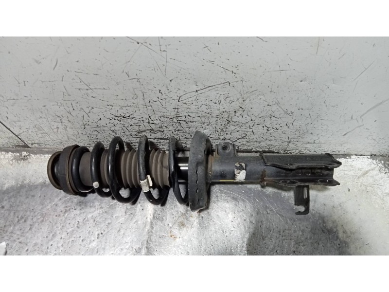 Recambio de amortiguador delantero izquierdo para opel zafira tourer selective referencia OEM IAM 13473993 522953660 