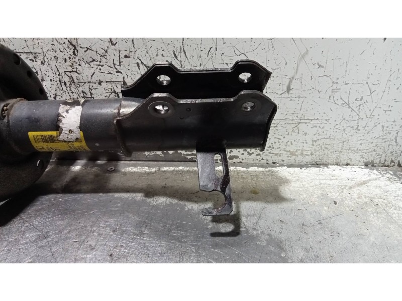 Recambio de amortiguador delantero izquierdo para opel zafira tourer selective referencia OEM IAM 13473993 522953660 