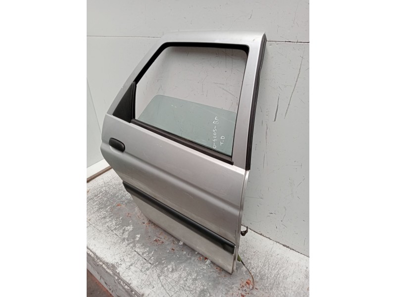 Recambio de puerta trasera derecha para ford escort vi (gal, aal, abl) 1.6 i 16v referencia OEM IAM  5P 