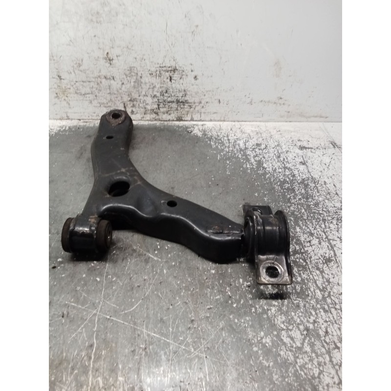 Recambio de brazo suspension inferior delantero derecho para ford tourneo connect 1.8 tdci referencia OEM IAM 070512 078AARH 