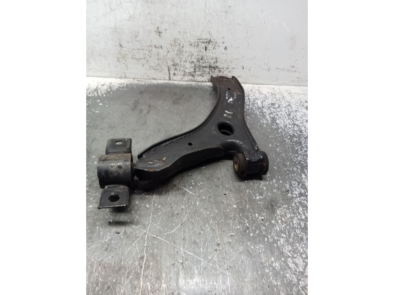 Recambio de brazo suspension inferior delantero derecho para ford tourneo connect 1.8 tdci referencia OEM IAM 070512 078AARH 