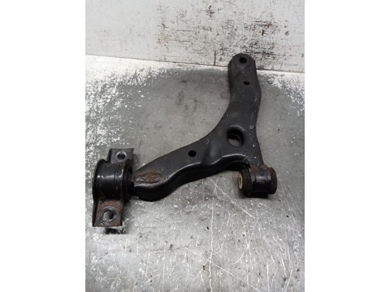 Recambio de brazo suspension inferior delantero izquierdo para ford tourneo connect 1.8 tdci referencia OEM IAM 079AALH 300312 