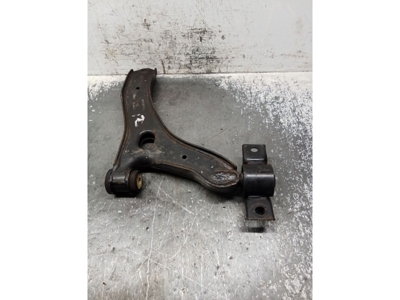 Recambio de brazo suspension inferior delantero izquierdo para ford tourneo connect 1.8 tdci referencia OEM IAM 079AALH 300312 