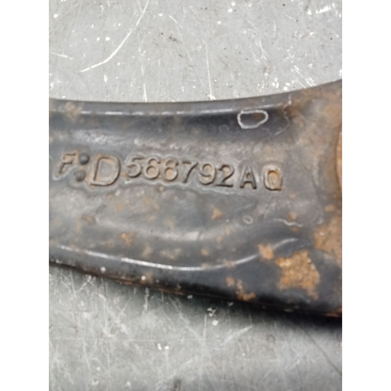 Recambio de brazo suspension inferior delantero derecho para citroën c4 grand picasso i (ua_) 1.6 hdi referencia OEM IAM 566792A