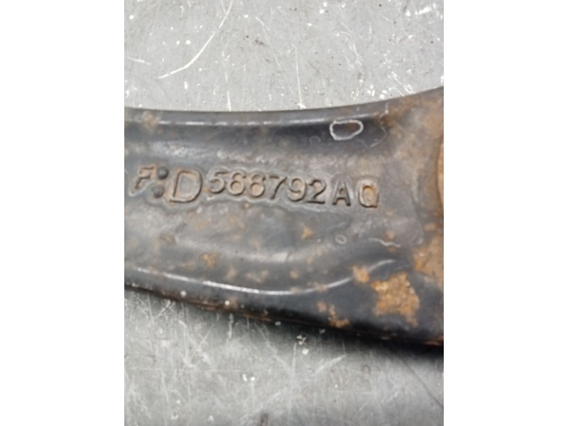 Recambio de brazo suspension inferior delantero derecho para citroën c4 grand picasso i (ua_) 1.6 hdi referencia OEM IAM 566792A