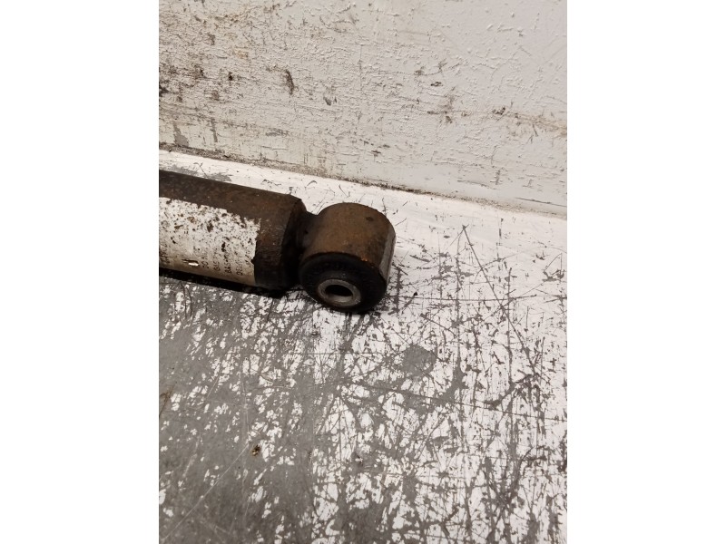 Recambio de amortiguador trasero derecho para ford tourneo connect 1.8 tdci referencia OEM IAM 009169  