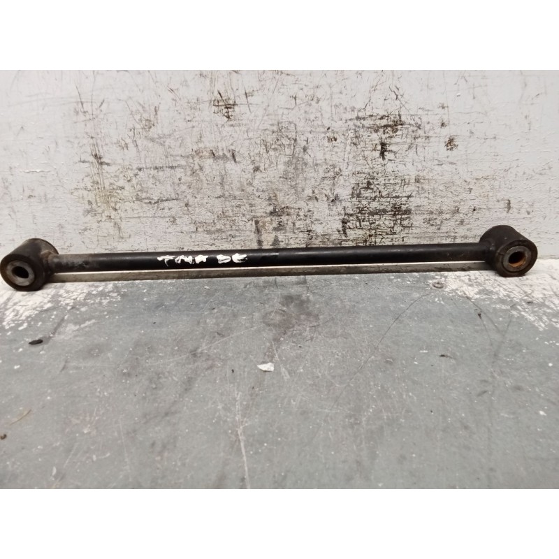 Recambio de brazo suspension superior trasero derecho para nissan x-trail i (t30) 2.5 4x4 referencia OEM IAM   