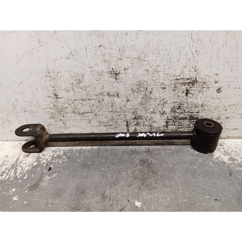 Recambio de brazo suspension superior trasero derecho para nissan x-trail i (t30) 2.5 4x4 referencia OEM IAM   