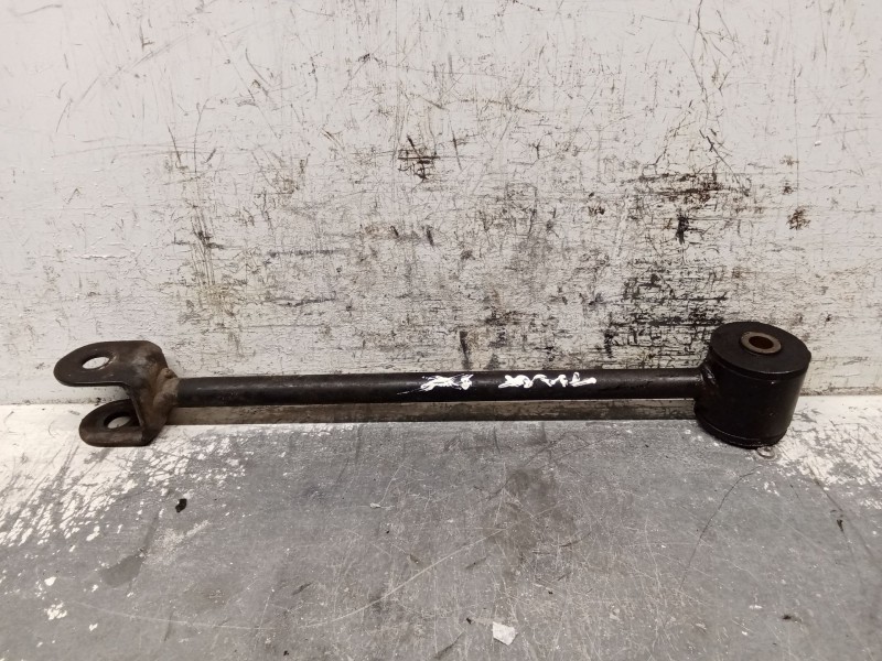 Recambio de brazo suspension superior trasero derecho para nissan x-trail i (t30) 2.5 4x4 referencia OEM IAM   