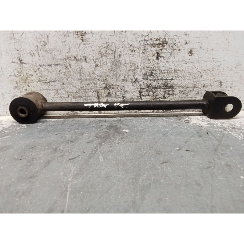 Recambio de brazo suspension superior trasero izquierdo para nissan x-trail i (t30) 2.5 4x4 referencia OEM IAM   