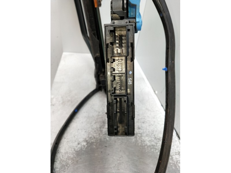 Recambio de elevalunas trasero izquierdo para audi a4 b6 avant (8e5) 2.0 referencia OEM IAM 8E0867369B 5P 