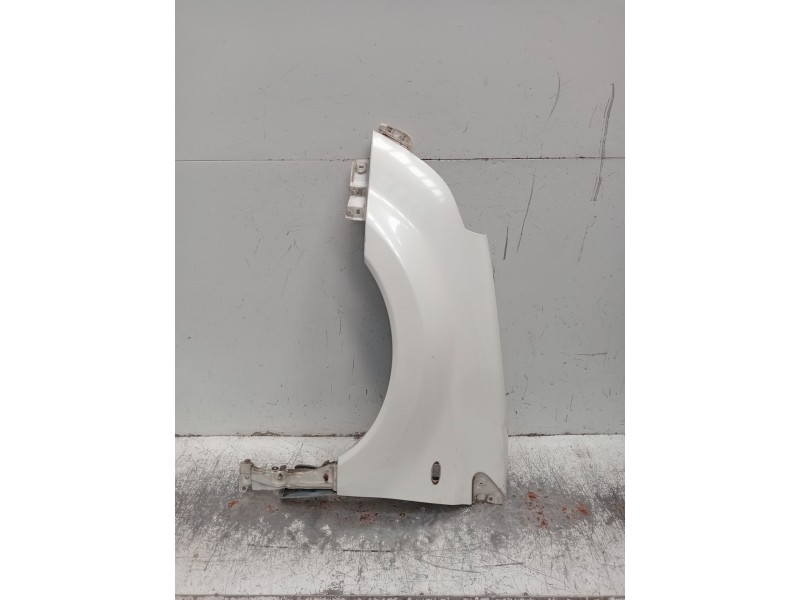 Recambio de aleta delantera izquierda para renault koleos i (hy_) 2.0 dci (hy0k) referencia OEM IAM   