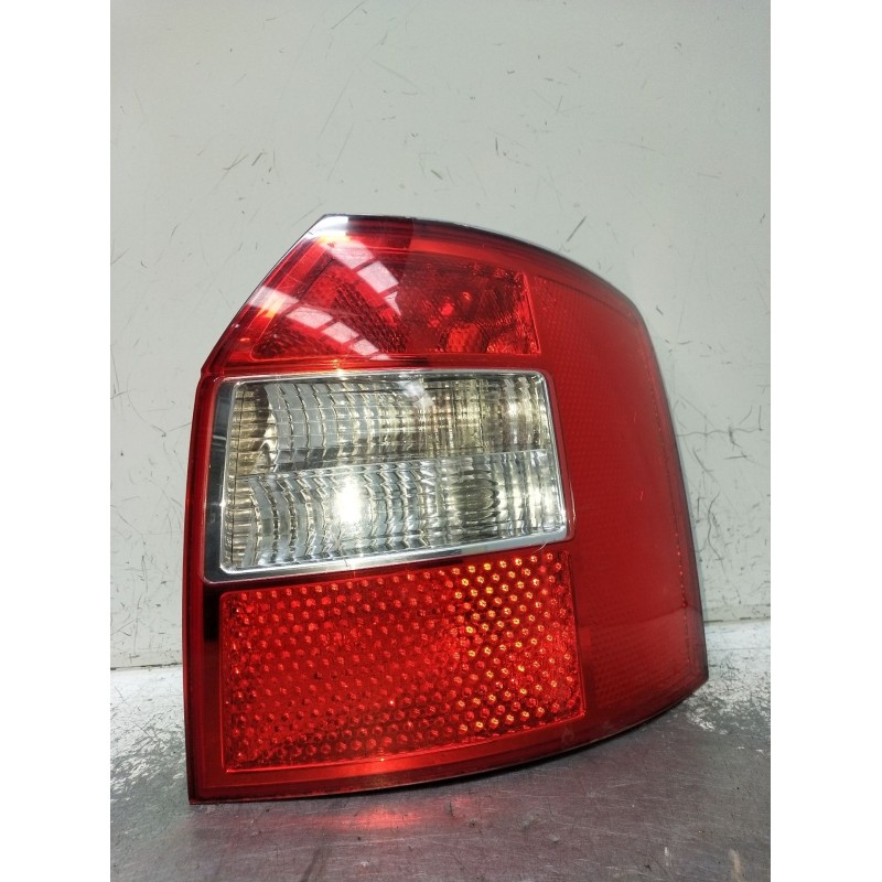 Recambio de piloto trasero derecho para audi a4 b6 avant (8e5) 2.0 referencia OEM IAM 8E9945258  