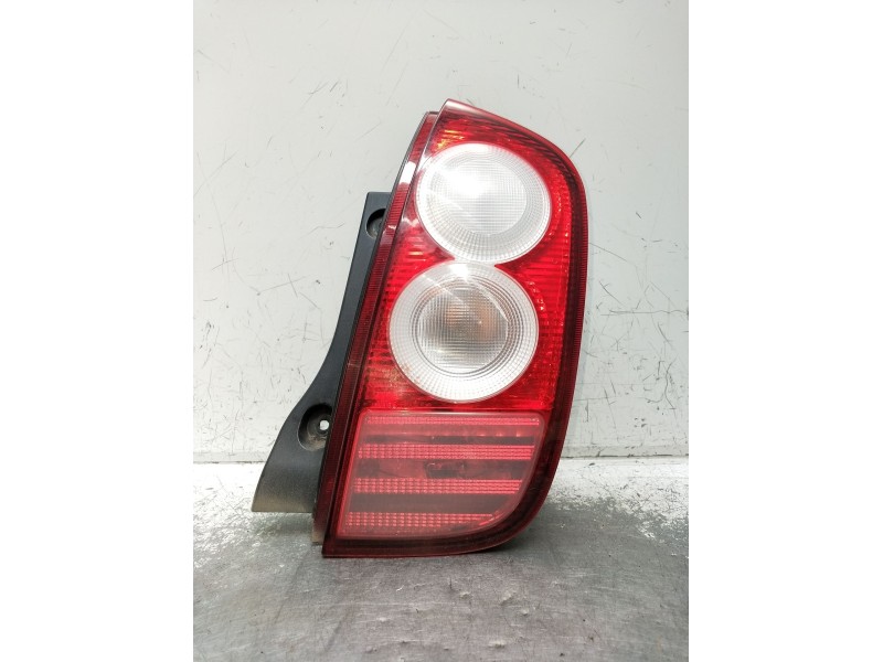 Recambio de piloto trasero derecho para nissan micra iii (k12) 1.2 16v referencia OEM IAM   