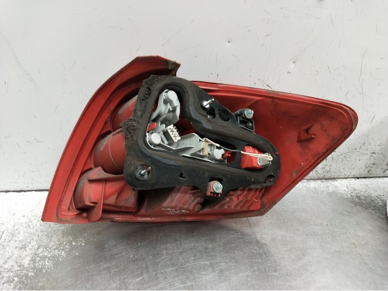 Recambio de piloto trasero izquierdo para toyota auris (_e15_) 1.4 d-4d (nde150_) referencia OEM IAM   
