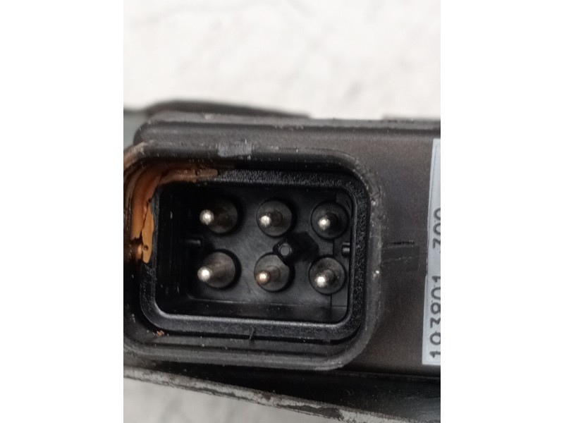 Recambio de elevalunas delantero derecho para opel omega b (v94) 2.5 td (f69, m69, p69) referencia OEM IAM 90520246  