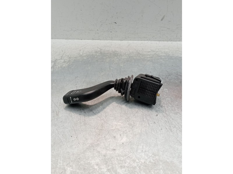 Recambio de mando luces para opel omega b (v94) 2.5 td (f69, m69, p69) referencia OEM IAM 90181846 12239904 