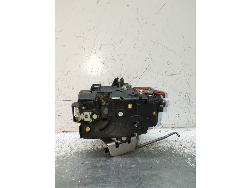 Recambio de motor cierre centralizado trasero derecho para audi a4 b6 avant (8e5) 2.0 referencia OEM IAM 8E0839016C  