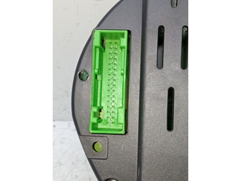 Recambio de cuadro instrumentos para volkswagen polo iv (9n_, 9a_) 1.4 tdi referencia OEM IAM 6q0920804J 503001591201 