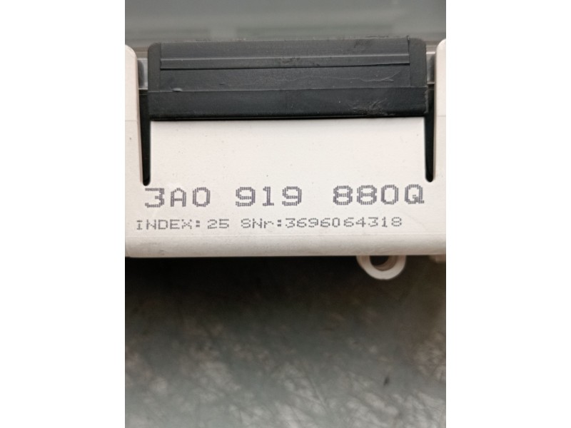 Recambio de cuadro instrumentos para volkswagen passat b3/b4 (3a2, 35i) 2.0 referencia OEM IAM 3a0919880q  