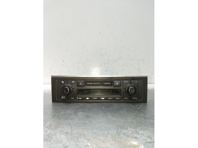 Recambio de sistema audio / radio cd para audi a4 b6 avant (8e5) 2.0 referencia OEM IAM 8E0035152  