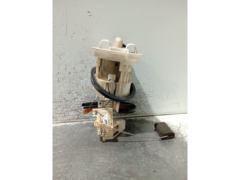 Recambio de bomba combustible para mini mini (r50,r53) cooper referencia OEM IAM 67575399 0011390539 VDOUKR50F