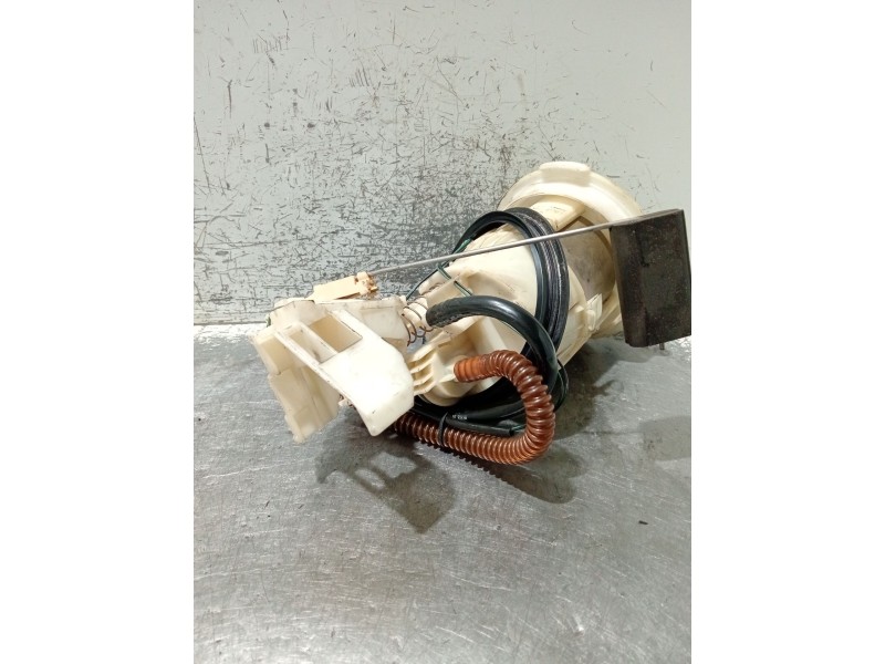Recambio de bomba combustible para mini mini (r50,r53) cooper referencia OEM IAM 67575399 0011390539 VDOUKR50F