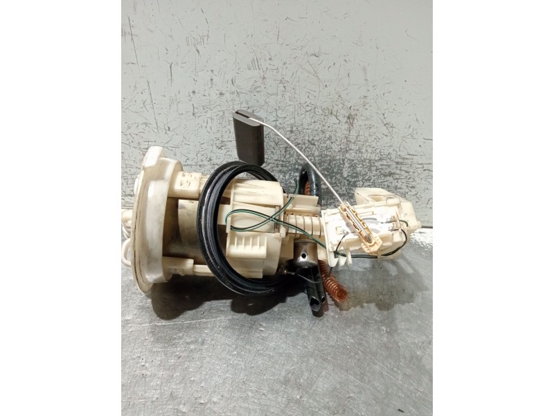 Recambio de bomba combustible para mini mini (r50,r53) cooper referencia OEM IAM 67575399 0011390539 VDOUKR50F