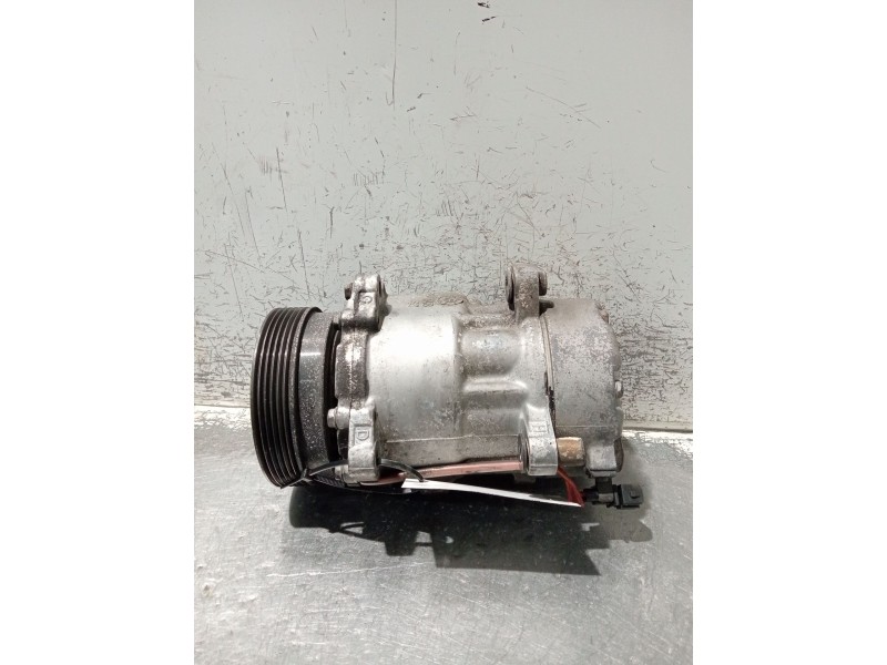 Recambio de compresor aire acondicionado para volkswagen passat b3/b4 (3a2, 35i) 2.0 referencia OEM IAM   