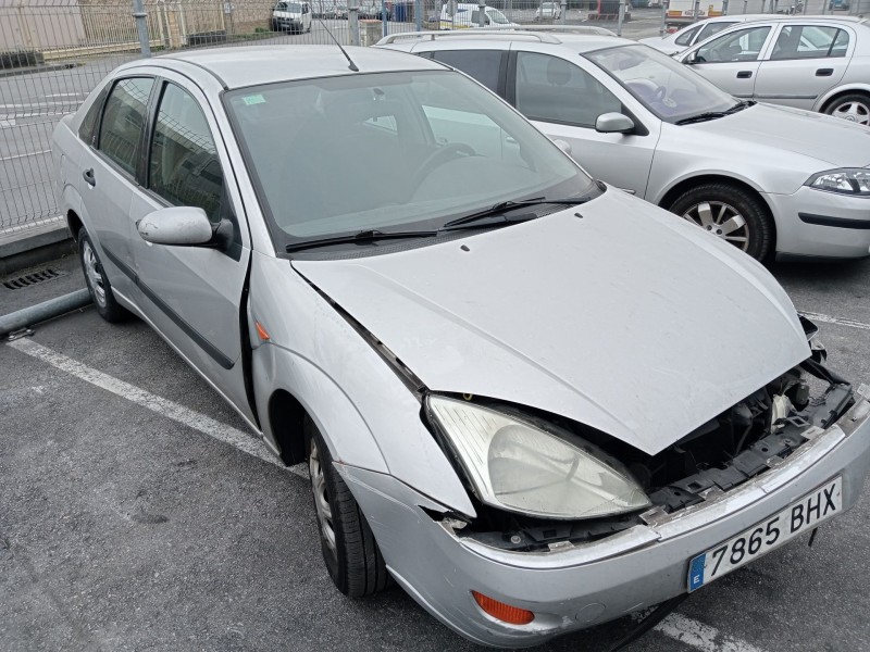ford focus i sedán (dfw) del año 2001