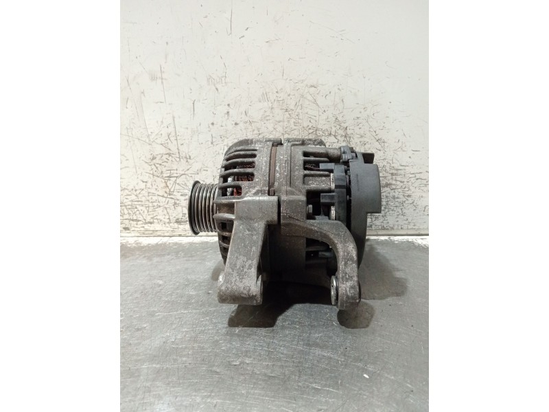 Recambio de alternador para opel astra g hatchback (t98) 2.0 di (f08, f48) referencia OEM IAM 90561167 0124225004 