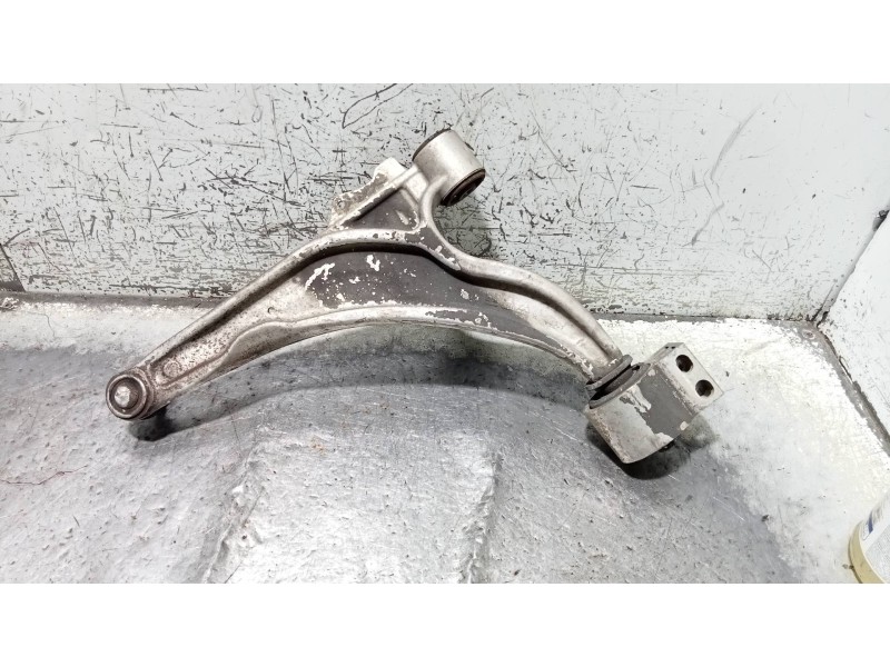 Recambio de brazo suspension inferior delantero derecho para opel zafira tourer selective referencia OEM IAM   