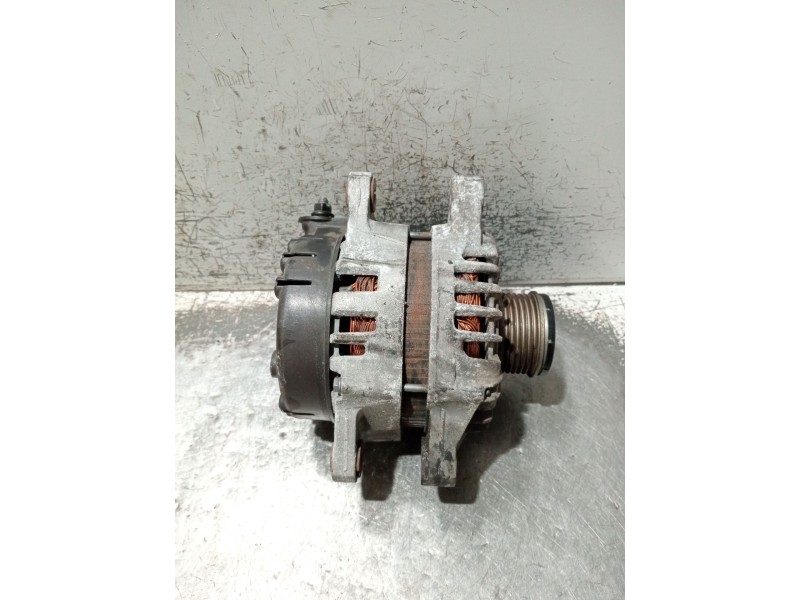 Recambio de alternador para kia sportage spirit 2wd referencia OEM IAM 373002F350 2617532 