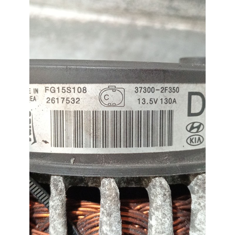 Recambio de alternador para kia sportage spirit 2wd referencia OEM IAM 373002F350 2617532 