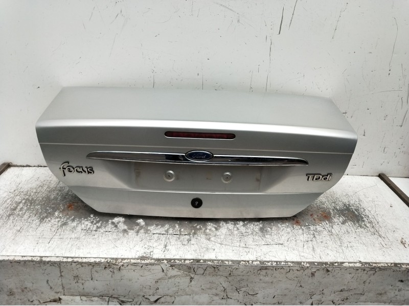 Recambio de tapa maletero para ford focus i sedán (dfw) 1.8 turbo di / tddi referencia OEM IAM   