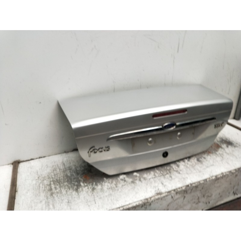 Recambio de tapa maletero para ford focus i sedán (dfw) 1.8 turbo di / tddi referencia OEM IAM   