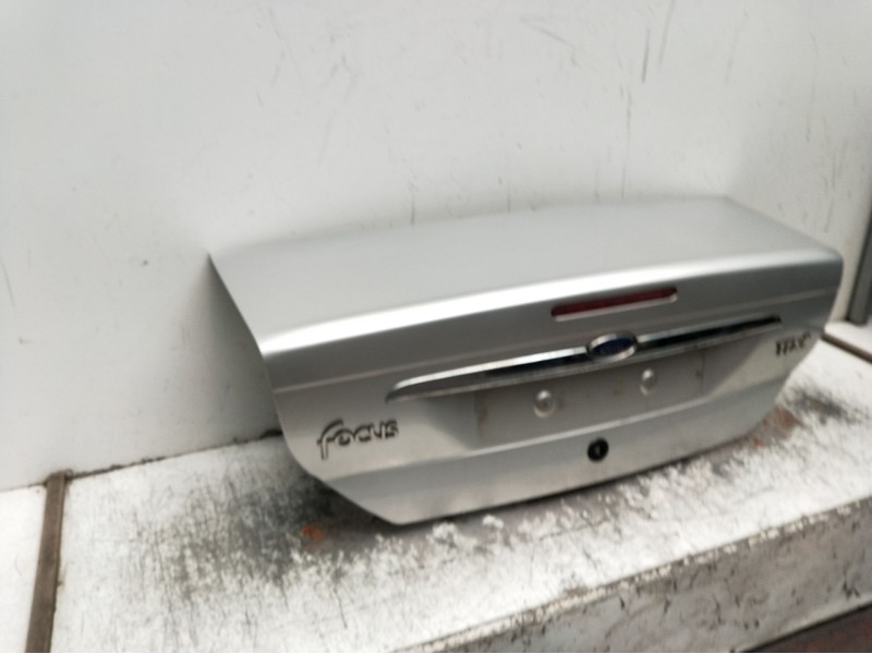 Recambio de tapa maletero para ford focus i sedán (dfw) 1.8 turbo di / tddi referencia OEM IAM   