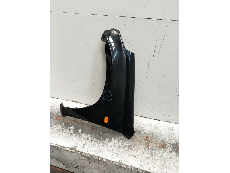 Recambio de aleta delantera izquierda para toyota rav 4 ii (_a2_) 1.8 (zca25_, zca26_) referencia OEM IAM   