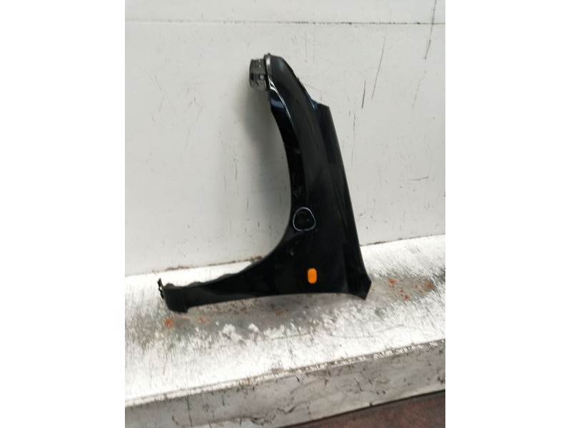 Recambio de aleta delantera izquierda para toyota rav 4 ii (_a2_) 1.8 (zca25_, zca26_) referencia OEM IAM   