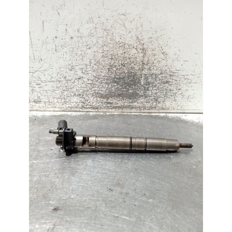 Recambio de inyector para volkswagen passat b6 (3c2) 2.0 tdi 16v referencia OEM IAM 03L130277 0445116030 BOSCH