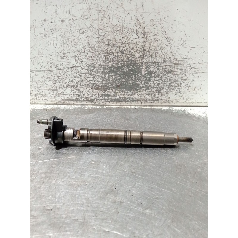 Recambio de inyector para volkswagen passat b6 (3c2) 2.0 tdi 16v referencia OEM IAM 03L130277 0445116030 BOSCH