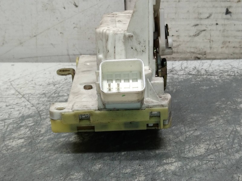 Recambio de motor cierre centralizado trasero derecho para ford focus turnier (cak) ambiente referencia OEM IAM XS41A26412BH  5P