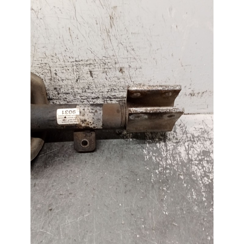 Recambio de amortiguador delantero derecho para peugeot 307 sw (3h) 1.6 hdi 110 referencia OEM IAM 9031  